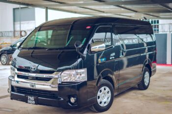 14 Seater Bus – Daily Rate US$160